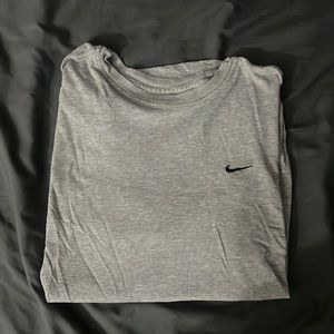 Gray Nike dri fit t shirt